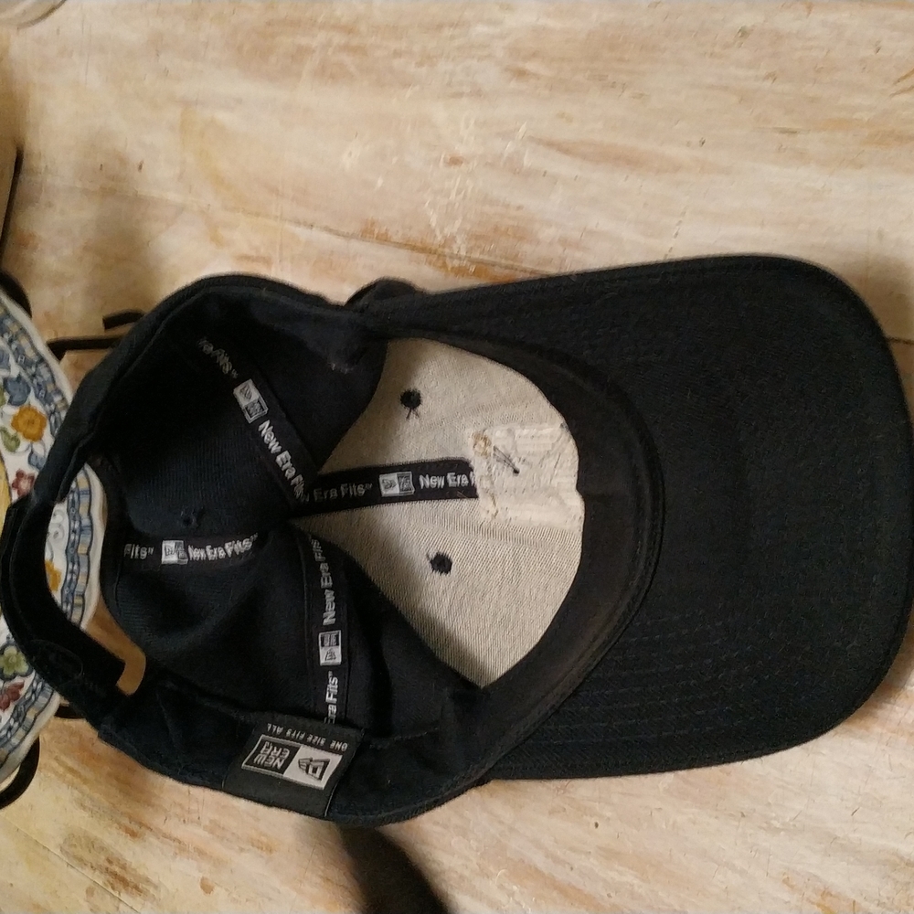 Baseball cap - Picture 3 of 6